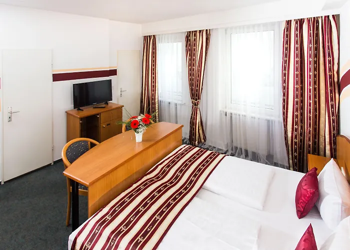 Hotel Condor 3*