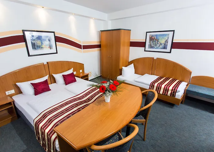 Condor Hotel 3*