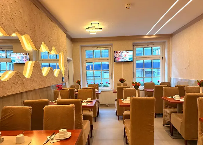 Condor Hotel
