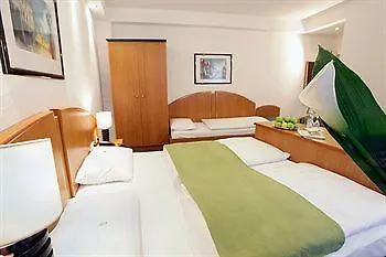 Condor Hotel