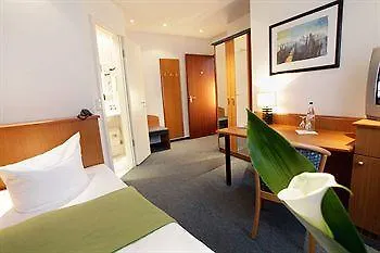 Condor Hotel 3*