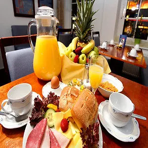 Condor Hotel 3*